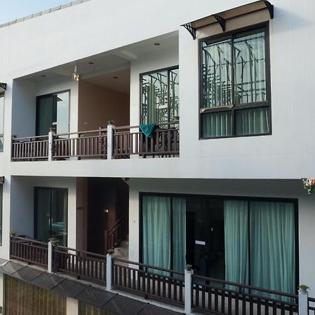 Kata Beachwalk Hotel And Bungalows 객실 사진