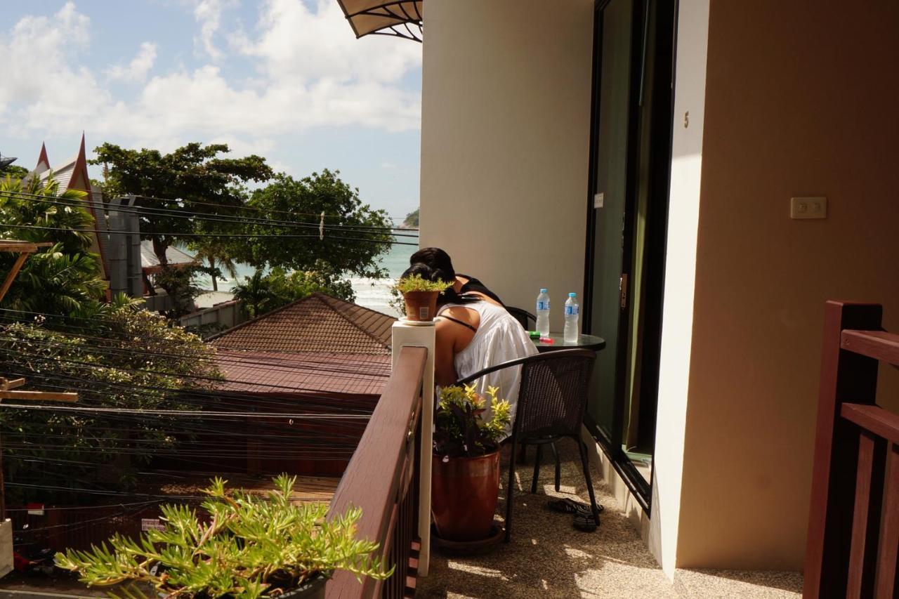 Kata Beachwalk Hotel And Bungalows 외부 사진