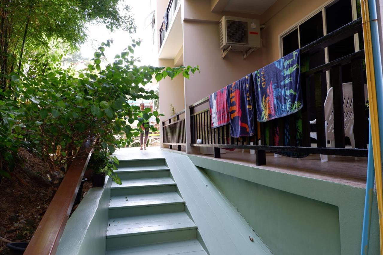 Kata Beachwalk Hotel And Bungalows 외부 사진