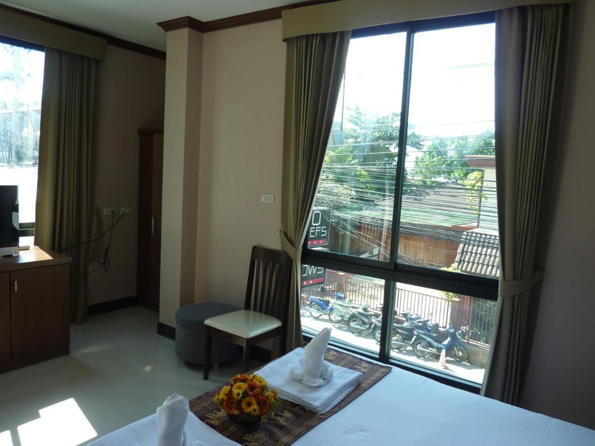 Kata Beachwalk Hotel And Bungalows 외부 사진