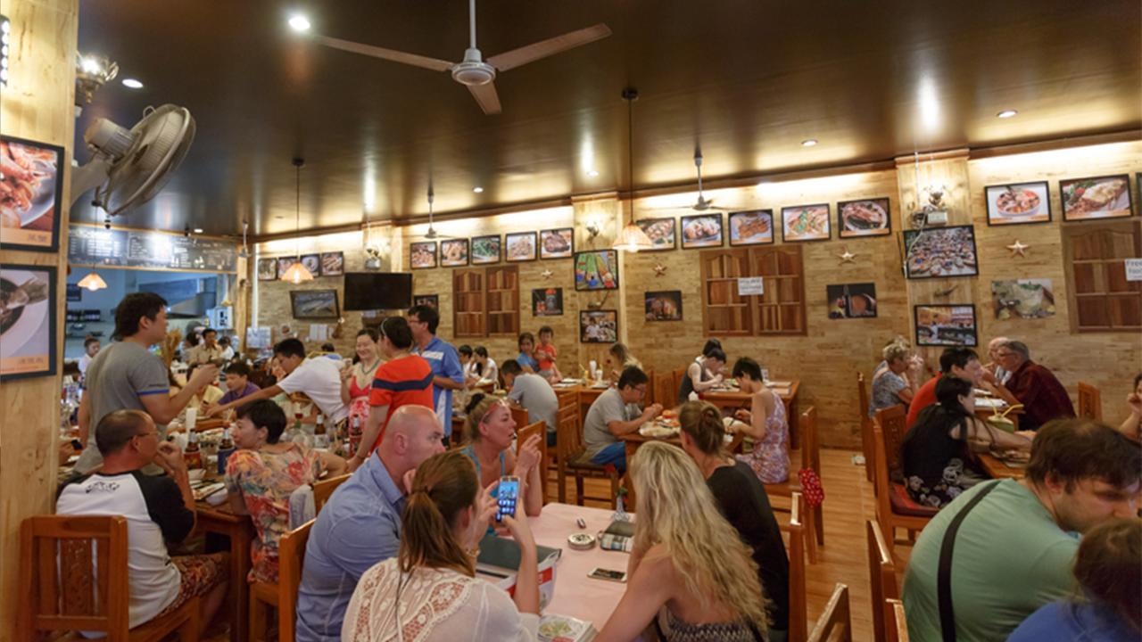 Kata Beachwalk Hotel And Bungalows 외부 사진