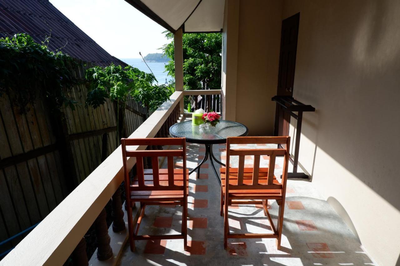 Kata Beachwalk Hotel And Bungalows 외부 사진