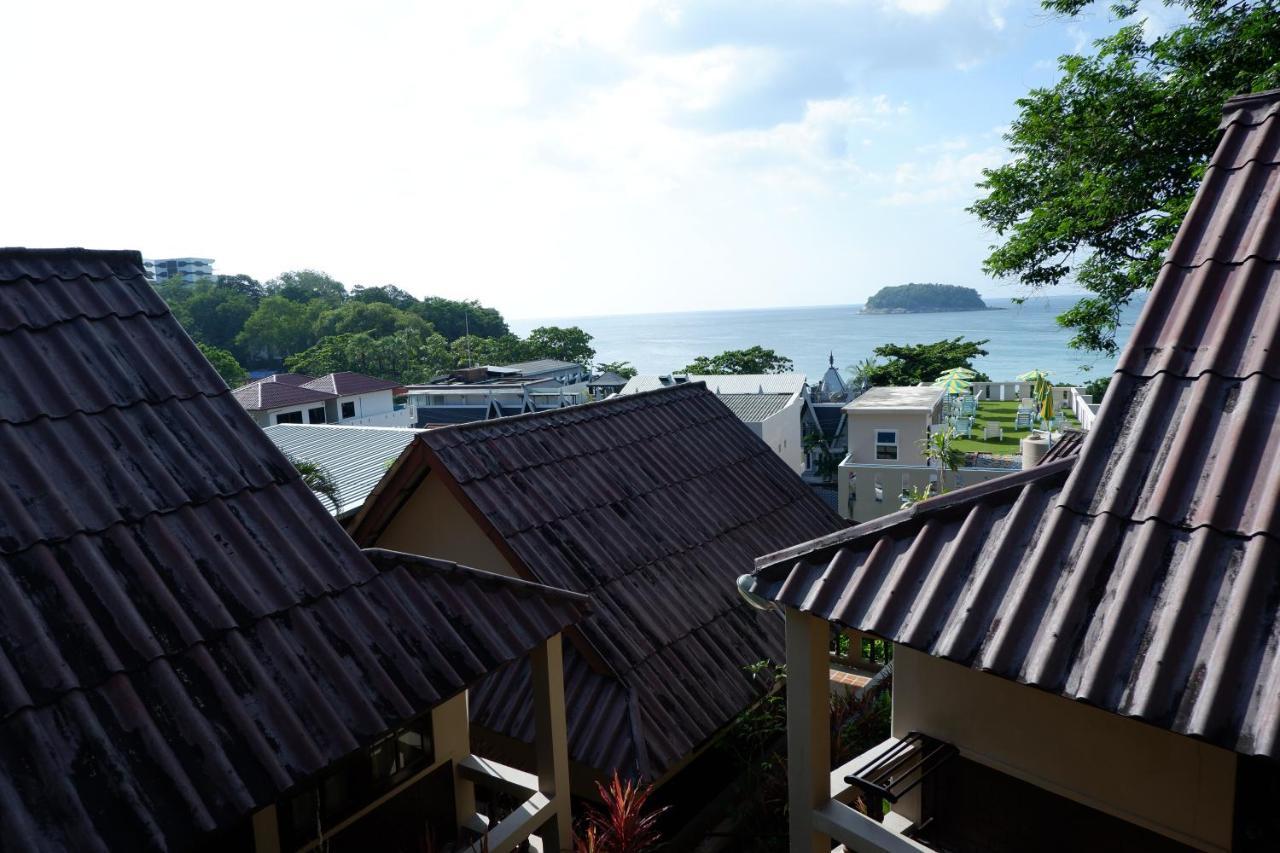 Kata Beachwalk Hotel And Bungalows 외부 사진