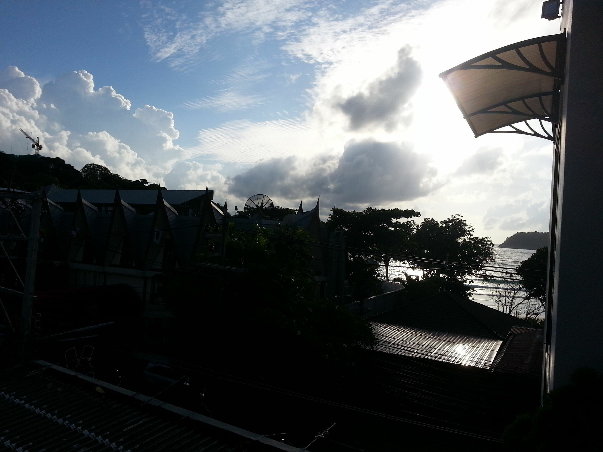 Kata Beachwalk Hotel And Bungalows 외부 사진